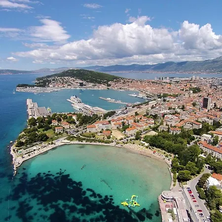 With Wifi - 11135 Apartment