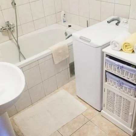 With Wifi - 11135 Apartment