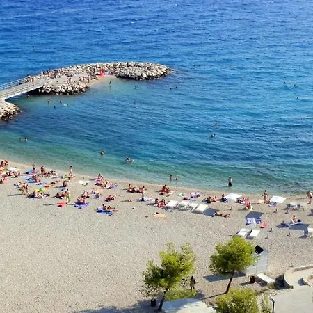 With Wifi - 11135 Apartment Split